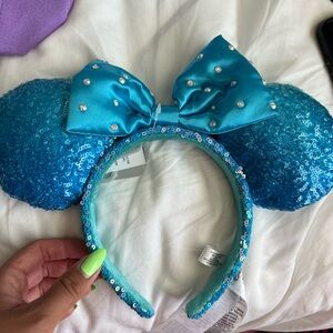 Minnie ears